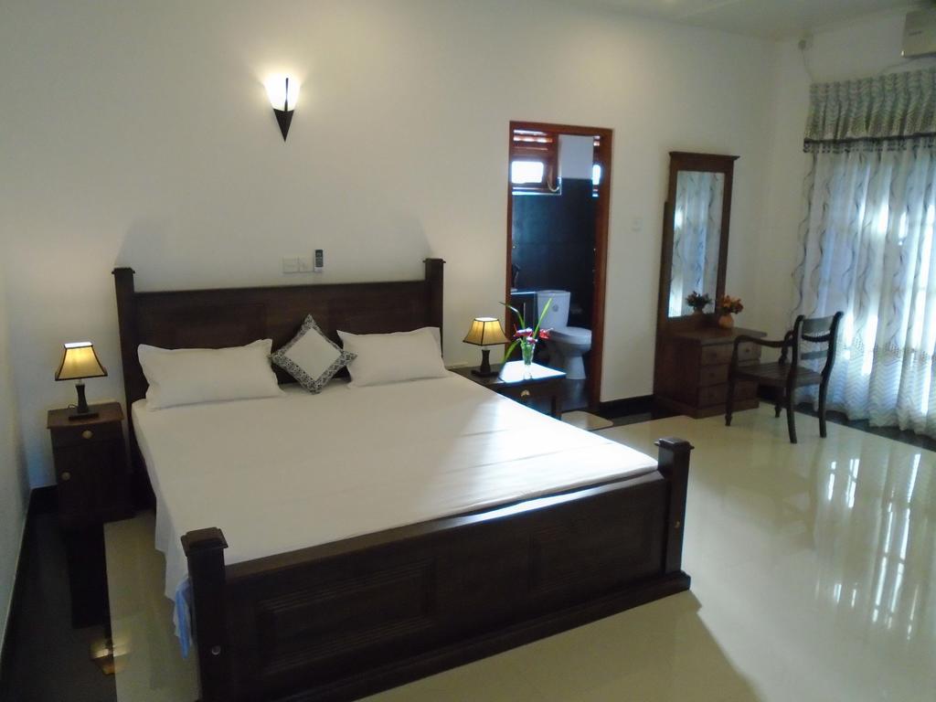 Avon Villa Hikkaduwa Rom bilde